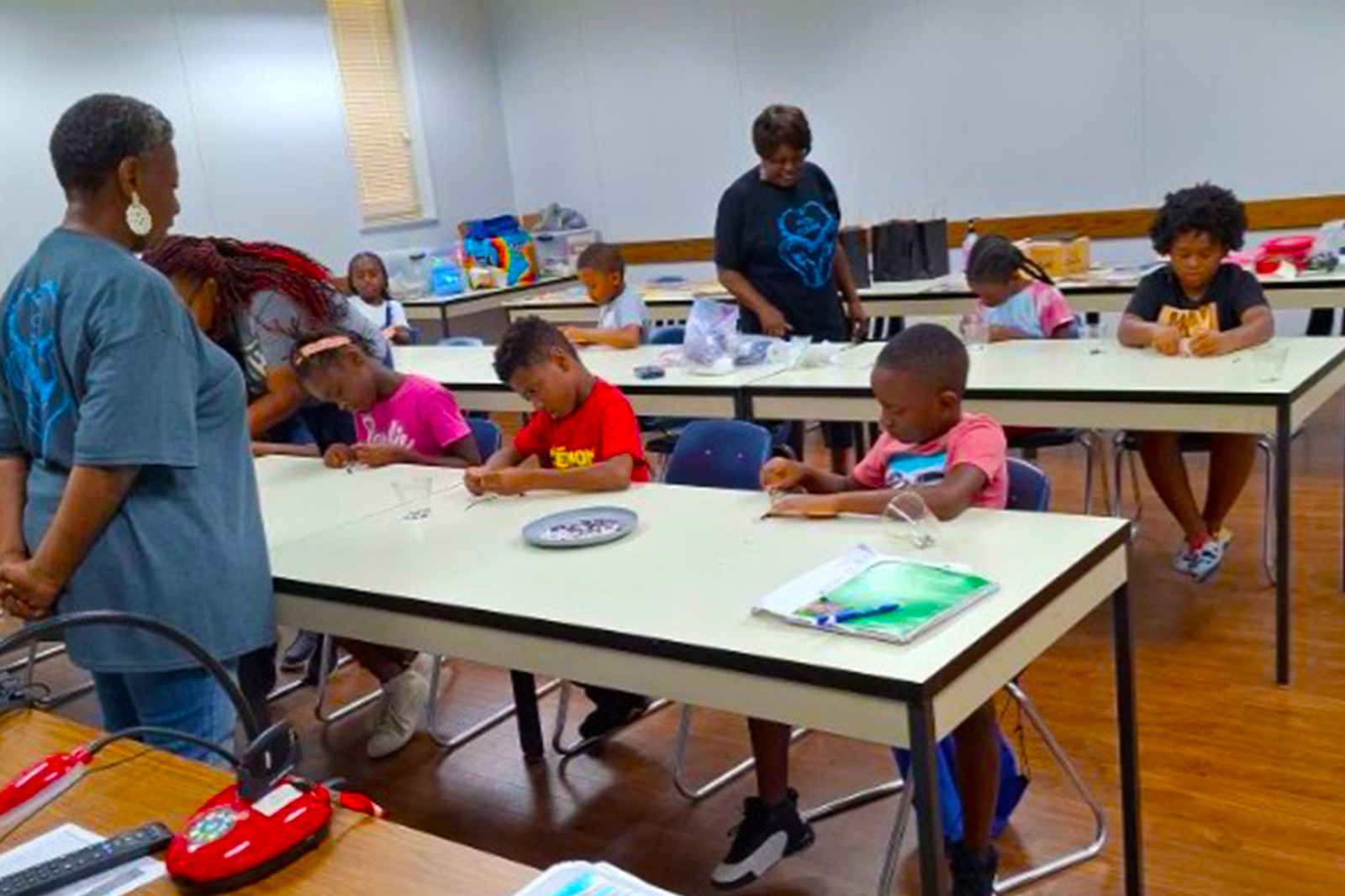 kids_reading_13
